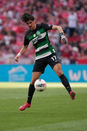 May 10, 2025, Lisbon, Portugal: Francisco Trincao of Sporting CP seen in action during the Liga Portugal Betclic football match between SL Benfica and Sporting CP at Estadio da Luz. Final score; SL Benfica 1:1 Sporting CP. Lisbon Portugal - ZUMAs197 20250510_aaa_s197_373 Copyright: xBrunoxdexCarvalhox