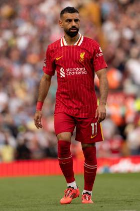 Liverpool FC v Arsenal FC - Premier League Liverpool s Mohamed Salah is seen in action during the Premier League match between Liverpool and Arsenal at Anfield in Liverpool, England, on May 11, 2025. Liverpool Merseyside United Kingdom  Copyright: xMIxNewsx originalFilename:fletcher-liverpoo250511_npO2i