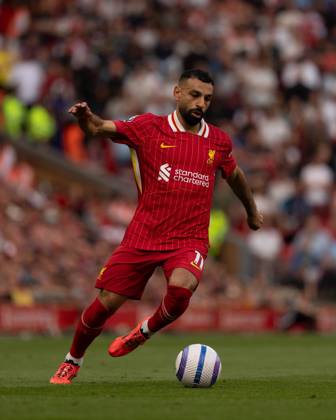 Liverpool FC v Arsenal FC - Premier League Liverpool s Mohamed Salah is seen in action during the Premier League match between Liverpool and Arsenal at Anfield in Liverpool, England, on May 11, 2025. Liverpool Merseyside United Kingdom  Copyright: xMIxNewsx originalFilename:fletcher-liverpoo250511_npOgn