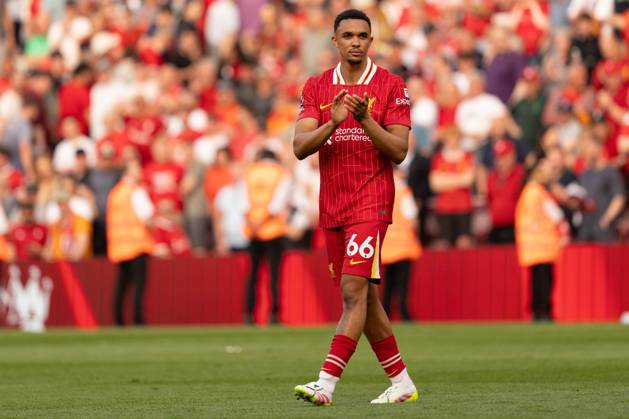 Liverpool FC v Arsenal FC - Premier League Trent Alexander-Arnold applauds the fans after the Premier League match between Liverpool and Arsenal at Anfield in Liverpool, England, on May 11, 2025. Liverpool Merseyside United Kingdom  Copyright: xMIxNewsx originalFilename:fletcher-liverpoo250511_npkOs
