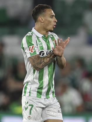 Real Betis-CA Osasuna. La Liga EA Sports match. Date 35 Antony Dos Santos of Real Betis during the La Liga EA Sports match between Real Betis v CA Osasuna played at Benito Villamarin Stadium on 11 May 2025 in Barcelona, Spain. kpng Copyright: xAntonioxPozox xPRESSINPHOTOx AP_240511_BET_OSA_1003