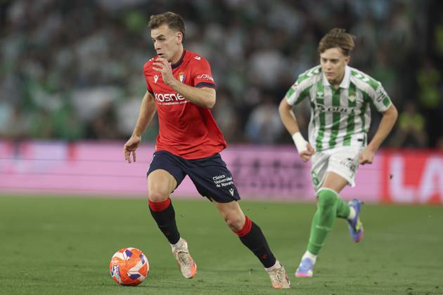 Real Betis-CA Osasuna. La Liga EA Sports match. Date 35 Pablo Ibanez of CA Osasuna and Jesus Rodriguez of Real Betis during the La Liga EA Sports match between Real Betis v CA Osasuna played at Benito Villamarin Stadium on 11 May 2025 in Barcelona, Spain. kpng Copyright: xAntonioxPozox xPRESSINPHOTOx AP_240511_BET_OSA_954