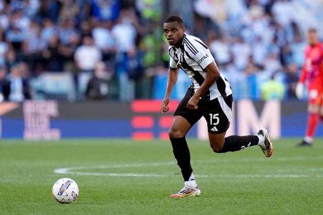 SS Lazio v Juventus FC - Serie A Enilive Pierre Kalulu of Juventus FC during the Serie A Enilive match between SS Lazio and Juventus FC at Stadio Olimpico on May 10, 2025 in Rome, Italy. Rome Stadio Olimpico Lazio Italy Copyright: xGiuseppexMaffiax SerieA_Lazio-Juventus_100525_BRU8866