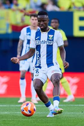 LaLiga EA Sports, Villarreal v Leganes VILLARREAL, SPAIN - MAY 14: Seydouba Cisse Central Midfield of CF Leganes passes the ball during the LaLiga EA Sports match between Villarreal FC and Leganes at Estadio de la Ceramica on May 14, 2025 in Villarreal, Spain. (Photo by Jose Torres Photo Players Images Magara Press) Villarreal Estadio de la Ceramica Spain Copyright: xJosexTorresx