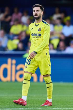 LaLiga EA Sports, Villarreal v Leganes VILLARREAL, SPAIN - MAY 14: Alex Baena Attacking Midfield of Villarreal CF looks on during the LaLiga EA Sports match between Villarreal FC and Leganes at Estadio de la Ceramica on May 14, 2025 in Villarreal, Spain. (Photo by Jose Torres Photo Players Images Magara Press) Villarreal Estadio de la Ceramica Spain Copyright: xJosexTorresx