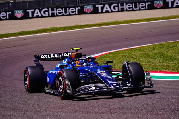 MOTORI - Formula 1 - AWS Gran Premio del Made in Italy e dell Emilia Romagna 2025 - Practice 1 and 2 Carlos Sainz Jr. (ESP) - Williams Racing - Williams FW47 - Mercedes during Formula 1 AWS Gran Premio del Made in Italy e dell Emilia Romagna 2025 - Autodromo Enzo e Dino Ferrari, Imola (BO) Italy from 15th to 18th May 2025, Imola Italy Copyright: xIPAxSport ABACAx