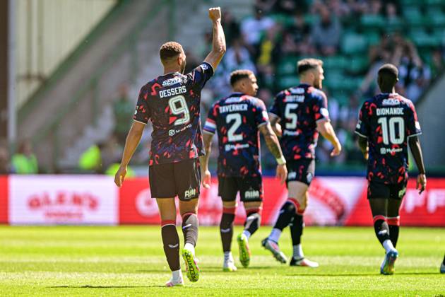 Hibernian v Rangers William Hill Premiership Cyriel Dessers of Rangers scores their sides first goal of the match and celebrates his sides goal during the William Hill Premiership match at Easter Road, Edinburgh UK Newspapers OUT Copyright: xJamiexJohnstonx FIL-21820-0083