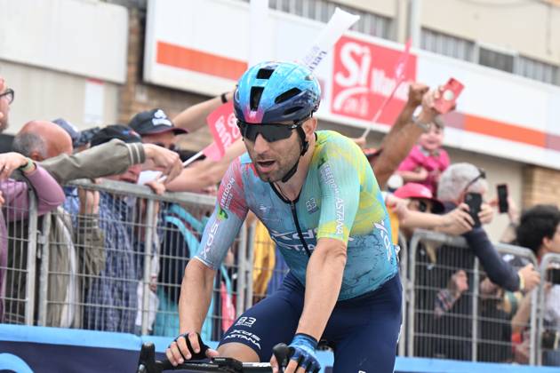 17-05-2025 Giro D italia; Tappa 08 Giulianova - Castelraimondo; 2025, Xds - Astana; Ulissi, Diego; Castelraimondo; 