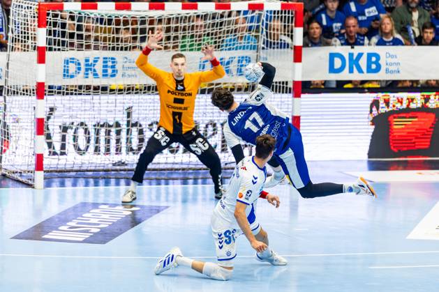 18 05 2025, GER, Handball, Men, Season 24 25, 1 Daikin Handball Bundesliga, Matchday 30, ThSV Eisenach VfL Gummersbach Marko Grgic ThSV Eisenach,17 Julian Koester VfL Gummersbach 99817 Eisenach Werner Assmann Halle Am Sportp Thueringen Germany