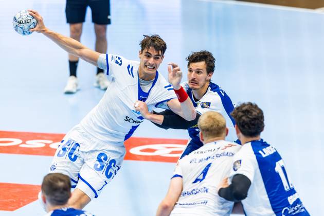 18 05 2025, GER, Handball, Men, Season 24 25, 1 Daikin Handball Bundesliga, Matchday 30, ThSV Eisenach VfL Gummersbach Phillip Meyer ThSV Eisenach,27 Julian Koester VfL Gummersbach 99817 Eisenach Werner Assmann Halle Am Sportp Thueringen Germany