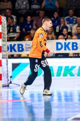 Dominik Kuzmanovic TW, VfL Gummersbach, 1 GER, Thuringia, ThSV Eisenach v VfL Gummersbach, Handball, Daikin 1 Handballbundesliga, Matchday 30, Season 2024 2025, Sunday, 18 05 2025, 16 30 GER, Thuringia, ThSV Eisenach v VfL Gummersbach, Handball, Daikin 1 Handballbundesliga, Matchday 30, Season 2024 2025, Sunday, 18 05 2025, 16 30 Eisenach Copyright: xEibner-Pressefoto MartinxHerbstx EP_MHT