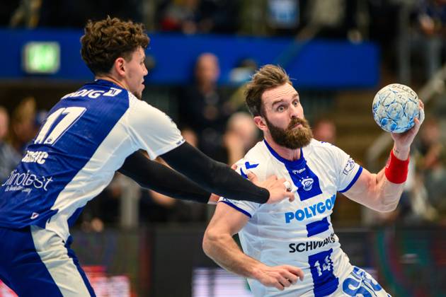 Marko Grgic ThSV Eisenach, 17 , Teitur Oern Einarsson Rueckraum Rechts, VfL Gummersbach, 14 GER, Thuringia, ThSV Eisenach vs VfL Gummersbach, Handball, Daikin 1 Handballbundesliga, Matchday 30, Season 2024 2025, Sunday, 18 05 2025, 16 30 GER, Thuringia, ThSV Eisenach v VfL Gummersbach, Handball, Daikin 1 Handball Bundesliga, Matchday 30, Season 2024 2025, Sunday, 18 05 2025, 16 30 Eisenach Copyright: xEibner-Pressefoto MartinxHerbstx EP_MHT