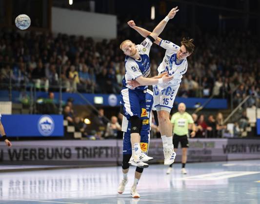 DAIKIN HBL HANDBALL MEN 1 BL 30 GAME DAY THSV EISENACH VFL GUMMERSBACH FOR EDITORIAL PURPOSES ONLY p 18 05 2025 Eisenach DAIKIN HBL Handball 1 Bundesliga Men Season 2024 2025 30 Matchday Werner Assmann Halle ThSV Eisenach VfL Gummersbach in the photo Julian Köster 7 VfL Gummersbach in a duel with Peter Walz 14 ThSV Eisenach Germany Thuringia Eisenach Copyright SaschaxFromm Copyright: SaschaxFromm doc80oxdscm1368l6hwadn ,EDITORIAL USE ONLY Copyright: SaschaxFromm
