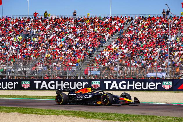 MOTORI - Formula 1 - AWS Gran Premio del Made in Italy e dell Emilia Romagna 2025 - Race Max Verstappen (NED) - Oracle Red Bull Racing - Red Bull RB21 - Honda RBPT during Formula 1 AWS Gran Premio del Made in Italy e dell Emilia Romagna 2025 - Autodromo Enzo e Dino Ferrari, Imola (BO) Italy from 15th to 18th May 2025, Imola Italy Copyright: xIPAxSport ABACAx