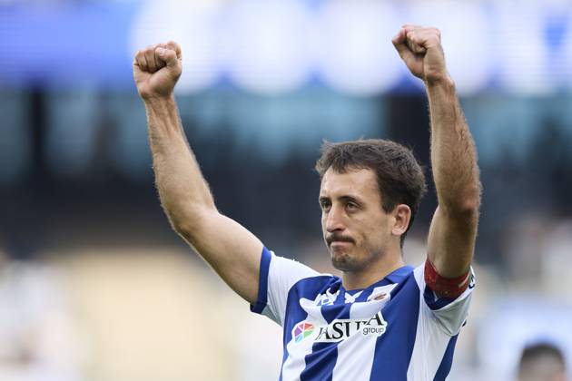 Real Sociead v Girona FC - LaLiga EA Sports Mikel Oyarzabal of Real Sociedad celebrates after scoring goal during the LaLiga EA Sports match between Real Sociedad and Girona FC at Reale Arena on May 18, 2025, in San Sebastian, Spain. San Sebastian Reale Arena Basque Country Spain RL_RSOvGFC_000022 Copyright: xRicardoxLarreinax