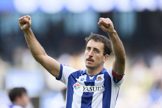 Real Sociead v Girona FC - LaLiga EA Sports Mikel Oyarzabal of Real Sociedad celebrates after scoring goal during the LaLiga EA Sports match between Real Sociedad and Girona FC at Reale Arena on May 18, 2025, in San Sebastian, Spain. San Sebastian Reale Arena Basque Country Spain RL_RSOvGFC_000023 Copyright: xRicardoxLarreinax