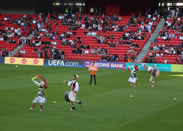 UEFA European Under-17 Championship 2024 25 Group A, in Tirana on, Albania on May 19, 2025. Dancers with Albanian National dresses perform during the opening ceremony of the UEFA European Under-17 Championship 2024 25 Arena Kombetare on May 19, 2025, in Tirana, Albania. TIRANE ALBANIA Copyright: xMALTONxDIBRAx
