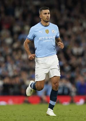 Manchester, England, 20th May 2025. Rodri of Manchester City in action during the Manchester City vs AFC Bournemouth Premier League match at the Etihad Stadium, Manchester. Picture credit should read: Andrew Yates Sportimage EDITORIAL USE ONLY. No use with unauthorised audio, video, data, fixture lists, club league logos or live services. Online in-match use limited to 120 images, no video emulation. No use in betting, games or single club league player publications. SPI_064_AY_MAN_CITY_BOURNEMOUTH SPI-3952-0064