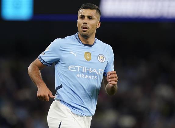 Manchester, England, 20th May 2025. Rodri of Manchester City during the Manchester City vs AFC Bournemouth Premier League match at the Etihad Stadium, Manchester. Picture credit should read: Andrew Yates Sportimage EDITORIAL USE ONLY. No use with unauthorised audio, video, data, fixture lists, club league logos or live services. Online in-match use limited to 120 images, no video emulation. No use in betting, games or single club league player publications. SPI_093_AY_MAN_CITY_BOURNEMOUTH SPI-3952-0090