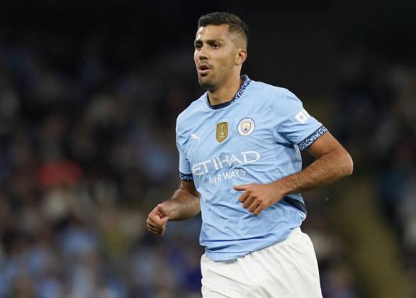 Manchester, England, 20th May 2025. Rodri of Manchester City during the Manchester City vs AFC Bournemouth Premier League match at the Etihad Stadium, Manchester. Picture credit should read: Andrew Yates Sportimage EDITORIAL USE ONLY. No use with unauthorised audio, video, data, fixture lists, club league logos or live services. Online in-match use limited to 120 images, no video emulation. No use in betting, games or single club league player publications. SPI_095_AY_MAN_CITY_BOURNEMOUTH SPI-3952-0092