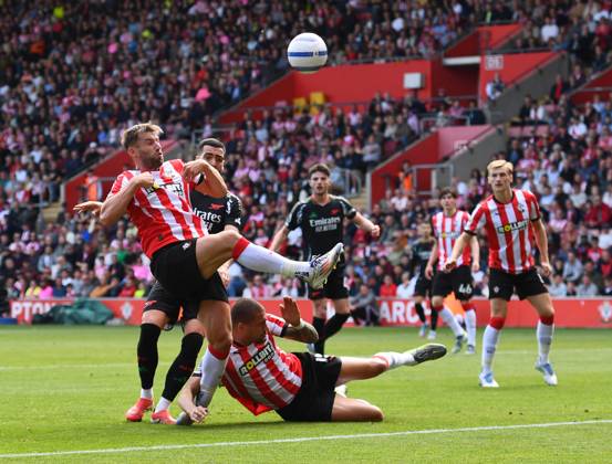 Southampton v Arsenal, Premier League, Football, St. Marys Stadium, Southampton, Hampshire, UK - 25 May 2025 Mikel Merino of Arsenal is blocked by Nathan Wood of Southampton and Charlie Taylor of Southampton Southampton St Marys Stadium Hampshire GBR, UK NEWSPAPERS OUT Copyright: xMarkxEnfieldx