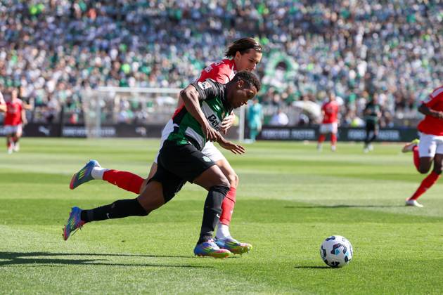 Lisboa, Portugal 25 05 2025 xJAx Taca de Portugal Generali Tranquilidade SL Benfica Sporting Clube de Portugal v l , Geny Catamo Sporting Clube de Portugal , Alvaro Fernandez Carreras S L Benfica Zweikampf, Action, Aktion, Battles for the Ball Copyright: JoaquimxFerreira