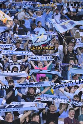 Lazio supporter during the Serie A Enilive soccer match between SS Lazio and US Lecce at the Rome s Olympic stadium, Italy - Sunday, May 25, 2025. - Soccer. Copyright: xFabrizioxCorradetti LaPressex