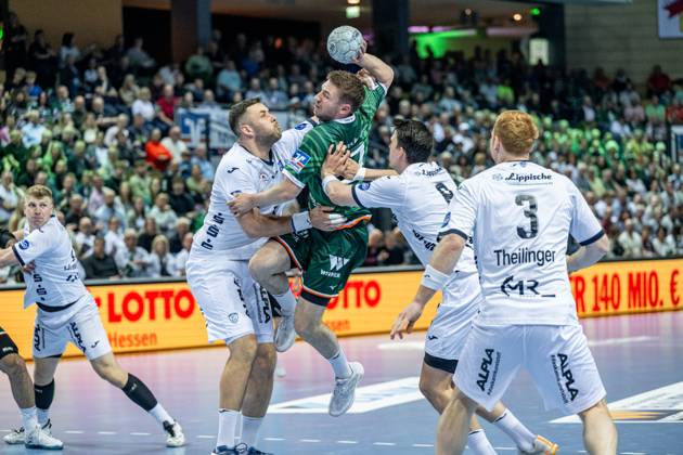 Handball Bundesliga HSG Wetzlar TBV Lemgo Lippe, 28 05 25 Dominik Mappes HSG Wetzlar, 7 , Frederik Simak TBV Lemgo Lippe, 8 , Nicolai Theilinger TBV Lemgo Lippe, 3 , Bobby Schagen TBV Lemgo Lippe, 14 Handball Bundesliga HSG Wetzlar TBV Lemgo Lippe Wetzlar, 28 05 25 Copyright: xBEAUTIFULxSPORTS Roeczeyx