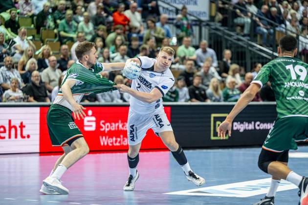 Handball Bundesliga HSG Wetzlar TBV Lemgo Lippe, 28 05 25 Lukas Hutecek TBV Lemgo Lippe, 2 , Dominik Mappes HSG Wetzlar, 7 Handball Bundesliga HSG Wetzlar TBV Lemgo Lippe Wetzlar, 28 05 25 Copyright: xBEAUTIFULxSPORTS Roeczeyx