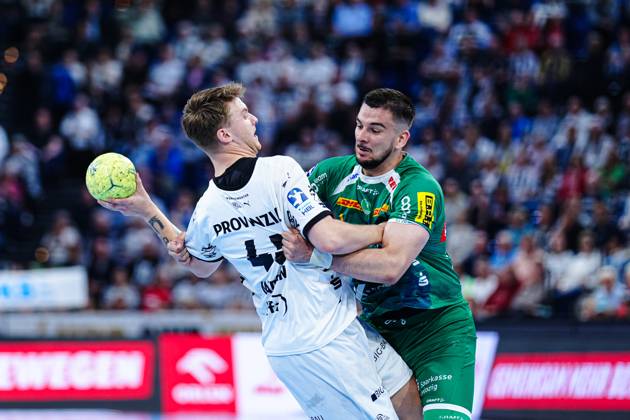 Emil Wernsdorf Madsen THW Kiel, 45 , Luka Rogan SC DHfK Leipzig, 33 GER, THW Kiel vs SC DHfK Leipzig, Handball, Bundesliga, Matchday, 31, Season 2024 2025, 28 05 2025 GER, THW Kiel vs SC DHfK Leipzig, Handball, Bundesliga, Matchday, 31, Season 2024 2025, 28 05 2025 Kiel Copyright: xEibner-Pressefoto MarcelxvonxFehrnx EP_MFN