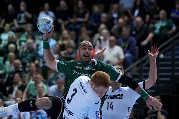 Wetzlar, Germany, May 28th 2025: Vladimir Vranjes ( 14 Wetzlar ) during the Daikin Handball-Bundesliga match between HSG Wetzlar and TBV Lemgo at Buderus Arena Wetzlar. (Julia Kneissl SPP) Copyright: xJuliaxKneisslx xSPPx spp-en-JuKnSp-JK_07452.jpeg