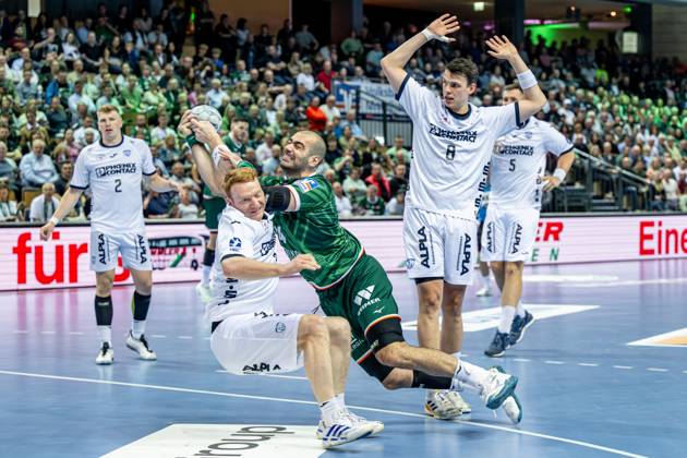 Handball Bundesliga HSG Wetzlar TBV Lemgo Lippe, 28 05 25 Vladimir Vranjes HSG Wetzlar, 14 , Frederik Simak TBV Lemgo Lippe, 8 , Nicolai Theilinger TBV Lemgo Lippe, 3 , Jan Brosch TBV Lemgo Lippe, 5 Handball Bundesliga HSG Wetzlar TBV Lemgo Lippe Wetzlar, 28 05 25 Copyright: xBEAUTIFULxSPORTS Roeczeyx