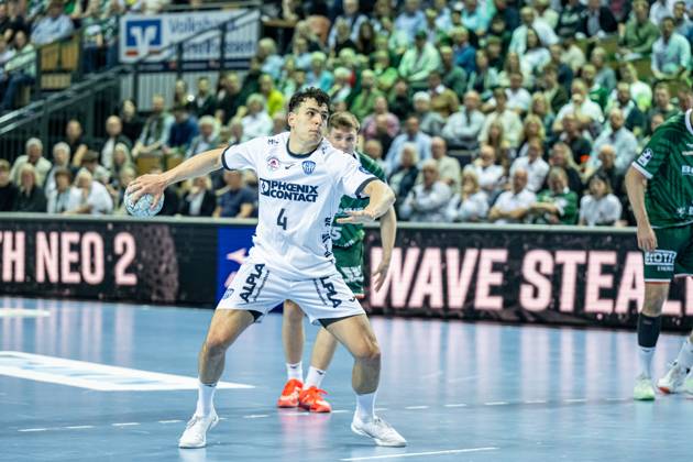 Handball Bundesliga HSG Wetzlar TBV Lemgo Lippe, 28 05 25 Samuel Zehnder TBV Lemgo Lippe, 4 , Domen Novak HSG Wetzlar, 75 Handball Bundesliga HSG Wetzlar TBV Lemgo Lippe Wetzlar, 28 05 25 Copyright: xBEAUTIFULxSPORTS Roeczeyx