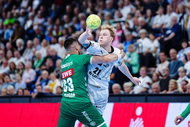 Luka Rogan SC DHfK Leipzig, 33 , Eric Johansson THW Kiel, 21 GER, THW Kiel vs SC DHfK Leipzig, Handball, Bundesliga, Matchday, 31, Season 2024 2025, 28 05 2025 GER, THW Kiel vs SC DHfK Leipzig, Handball, Bundesliga, Matchday, 31, Season 2024 2025, 28 05 2025 Kiel Copyright: xEibner-Pressefoto MarcelxvonxFehrnx EP_MFN