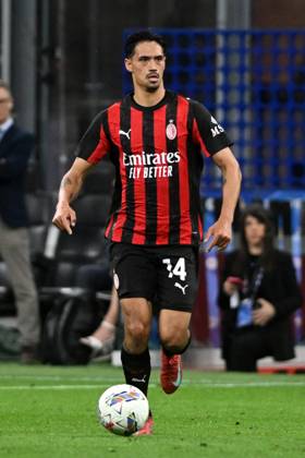 TIJANI REIJNDERS, Serie A 2024-25, Milan-Monza 2-0, Milan New Shirt 2025-26, azione, action, single shot SERIE A 2024-25 MILAN-MONZA 2-0 Milan Maglia Nuova 2025-26