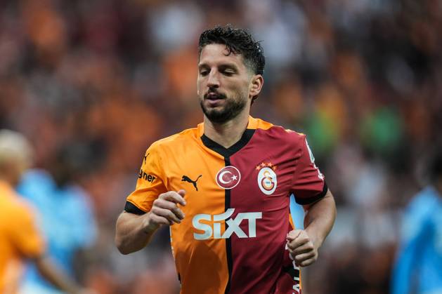 Galatasaray v RAMS Basaksehir - Turkish Super Lig ISTANBUL, TURKIYE - MAY 30: Dries Mertens of Galatasaray in action during Turkish Super Lig match between Galatasaray and RAMS Basaksehir at RAMS Park in Istanbul, Turkiye on May 30, 2025. Hakan Akgun Anadolu Istanbul Turkey. Editorial use only. Please get in touch for any other usage.  Copyright: x2025xAnadoluxHakanxAkgunx