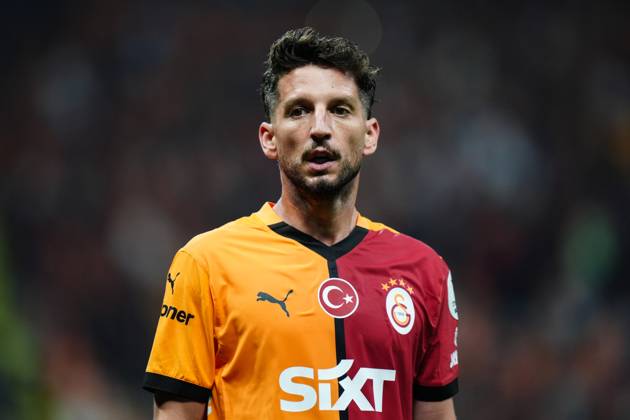 Galatasaray v RAMS Basaksehir - Turkish Super Lig ISTANBUL, TURKIYE - MAY 30: Dries Mertens of Galatasaray gestures during the 38th and final week match of the Turkish Super Lig between Galatasaray and RAMS Basaksehir at RAMS Park in Istanbul, Turkiye on May 30, 2025. Hakan Akgun Anadolu Istanbul Turkey. Editorial use only. Please get in touch for any other usage.  Copyright: x2025xAnadoluxHakanxAkgunx