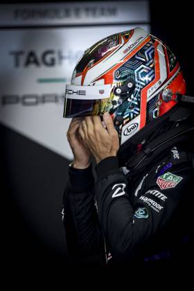 2025 FORMULA E SHANGHAI ePRIX DA COSTA Antonio Felix (prt), TAG Heuer Porsche Formula E Team, Porsche 99X Electric, portrait during the Shanghai ePrix, 10th and 11th round of the 2024-25 ABB FIA Formula E World Championship, WM, Weltmeisterschaft on the Shanghai International Circuit from May 31 to June 1, 2025 in Shanghai, China - ShanghaiChina Copyright: xPauloxMariax