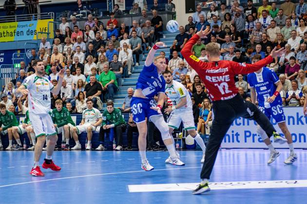 Daikin Handball Bundesliga, VfL Gummersbach SC DHFK Leipzig 31 05 2025 Marko Mami SC DHfK Leipzig 14 , Ellidi Vidarsson VfL Gummersbach, 4 , Kristian Sæveras SC DHfK Leipzig 12 , Daikin Handball Bundesliga, VfL Gummersbach SC DHFK Leipzig 31 05 2025 Copyright: xBEAUTIFULxSPORTS Erlhofx