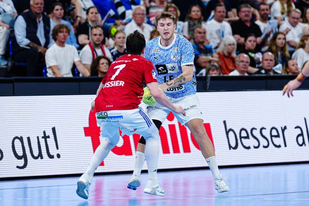 Leif Tissier Handball Sport Verein Hamburg, 07 , Emil Wernsdorf Madsen THW Kiel, 45 GER, THW Kiel vs Handball Sport Verein Hamburg, Handball, Bundesliga, Matchday 32, Season 2024 2025, 31 05 2025 GER, THW Kiel vs Handball Sport Verein Hamburg, Handball, Bundesliga, Matchday 32, Season 2024 2025, 31 05 2025 Kiel Copyright: xEibner-Pressefoto MarcelxvonxFehrnx EP_MFN