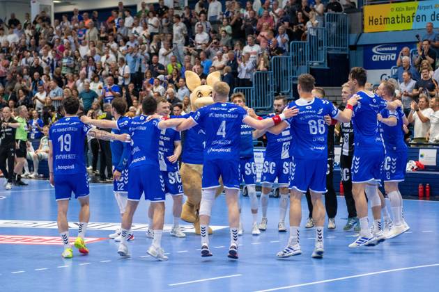 Daikin Handball Bundesliga, VfL Gummersbach SC DHFK Leipzig 31 05 2025 Victory celebrations at VfL Gummersbach Daikin Handball Bundesliga, VfL Gummersbach SC DHFK Leipzig 31 05 2025 Copyright: xBEAUTIFULxSPORTS Erlhofx