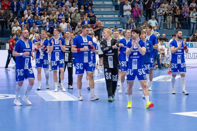 Daikin Handball Bundesliga, VfL Gummersbach SC DHFK Leipzig 31 05 2025 Victory celebrations at VfL Gummersbach Daikin Handball Bundesliga, VfL Gummersbach SC DHFK Leipzig 31 05 2025 Copyright: xBEAUTIFULxSPORTS Erlhofx
