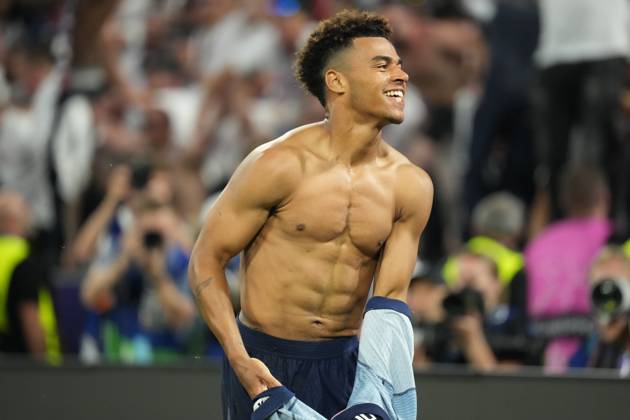 2025 UEFA Champions League Final: Paris Saint-Germain F.C. vs. FC Internazionale Milano Desire Doue of Paris Saint-Germain F.C. scores his second goal of the evening and celebrates during the 2025 UEFA Champions League Final: Paris Saint-Germain F.C. vs. FC Internazionale Milano on 31 May 2025, at Munich Football Arena, in Munich, Germany Munich Munich Football Arena Germany Copyright: xAlexandraxFechetex DSC02825