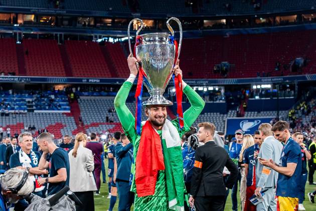 2025.06.01 Monachium 2024 2025 UEFA Final Ligi Mistrzow Allianz Arena Monachium PSG - Inter Mediolan N z Gianluigi Donnarumma z pucharem ligi mistrzow with uefa champions league cup Foto Mateusz Porzucek PressFocus 2025.06.01 Monachium UEFA Champions League Final Allianz Arena stadium Munich Paris Saint Germain - FC Internazionale Milano PSG - Inter Mediolan Gianluigi Donnarumma z pucharem ligi mistrzow with uefa champions league cup Credit: Mateusz Porzucek PressFocus NEWSPIX.PL --- newspix.pl