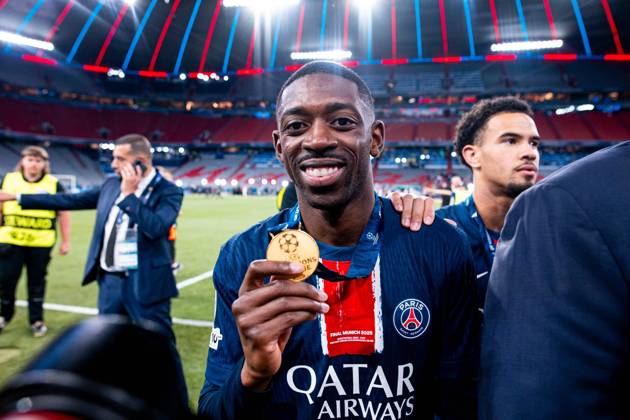 2025.06.01 Monachium 2024 2025 UEFA Final Ligi Mistrzow Allianz Arena Monachium PSG - Inter Mediolan N z Ousmane Dembele z pucharem ligi mistrzow with uefa champions league cup Foto Mateusz Porzucek PressFocus 2025.06.01 Monachium UEFA Champions League Final Allianz Arena stadium Munich Paris Saint Germain - FC Internazionale Milano PSG - Inter Mediolan Ousmane Dembele z pucharem ligi mistrzow with uefa champions league cup Credit: Mateusz Porzucek PressFocus NEWSPIX.PL --- newspix.pl