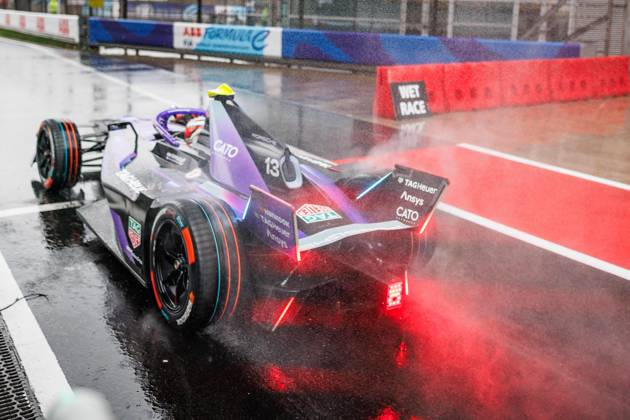 2025 FORMULA E SHANGHAI ePRIX 13 DA COSTA Antonio Felix (prt), TAG Heuer Porsche Formula E Team, Porsche 99X Electric, action, during the Shanghai ePrix, 10th and 11th round of the 2024-25 ABB FIA Formula E World Championship, WM, Weltmeisterschaft on the Shanghai International Circuit from May 31 to June 1, 2025 in Shanghai, China - ShanghaiChina Copyright: xFREDERICxLExFLOCxHx