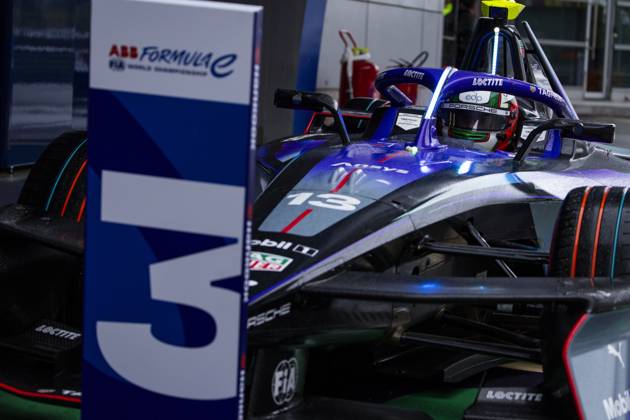 2025 FORMULA E SHANGHAI ePRIX DA COSTA Antonio Felix (prt), TAG Heuer Porsche Formula E Team, Porsche 99X Electric, portrait during the Shanghai ePrix, 10th and 11th round of the 2024-25 ABB FIA Formula E World Championship, WM, Weltmeisterschaft on the Shanghai International Circuit from May 31 to June 1, 2025 in Shanghai, China - ShanghaiChina Copyright: xJULIENxDELFOSSEx