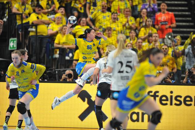 Handball, Women, CL, Final Four, Match for 3rd place, Team Esbjerg - Metz Moselle