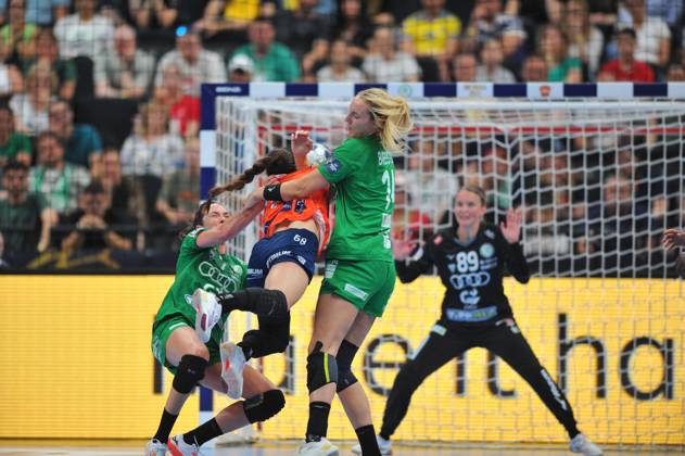 June 1, 2025, Budapest, Budapest, Hungary: Hageso Helena Elver of Odense Handbold on the final of the EHF Champions League Woman between Gyori Audi ETO KC and Odense Handbold on the second day of the EHF Champions league Final4 Woman in Budapest on the 1th of June. Budapest Hungary - ZUMAs291 20250601_zip_s291_071 Copyright: xBalintxSzentgallayx