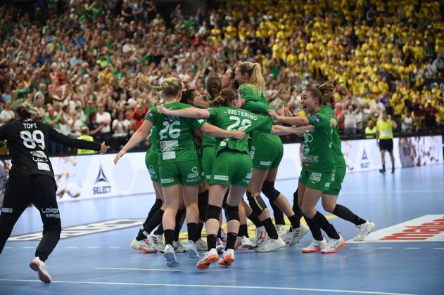 June 1, 2025, Budapest, Budapest, Hungary: Gyori Audi ETO KC celebrates after winning the final of the EHF Champions League Woman beating Odense Handbold on the second day of the EHF Champions league Final4 Woman in Budapest on the 1th of June. Budapest Hungary - ZUMAs291 20250601_zip_s291_103 Copyright: xBalintxSzentgallayx